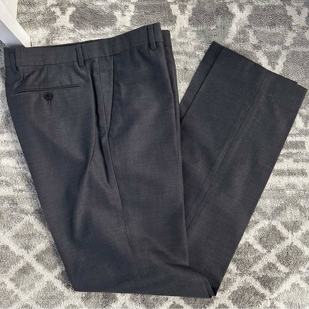 Banana Republic wool & silk charcoal gray dress pants